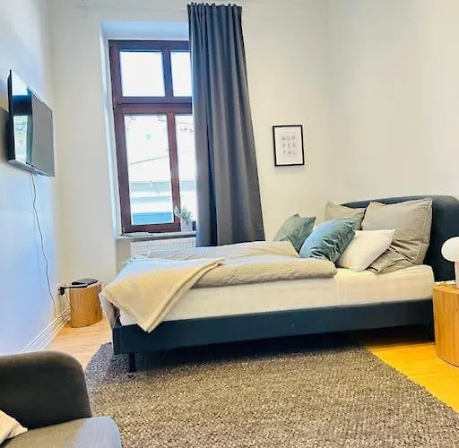 In Elberfeld - Naehe Dus & Dortmund & Koeln & Essen * Βούρπεταλ